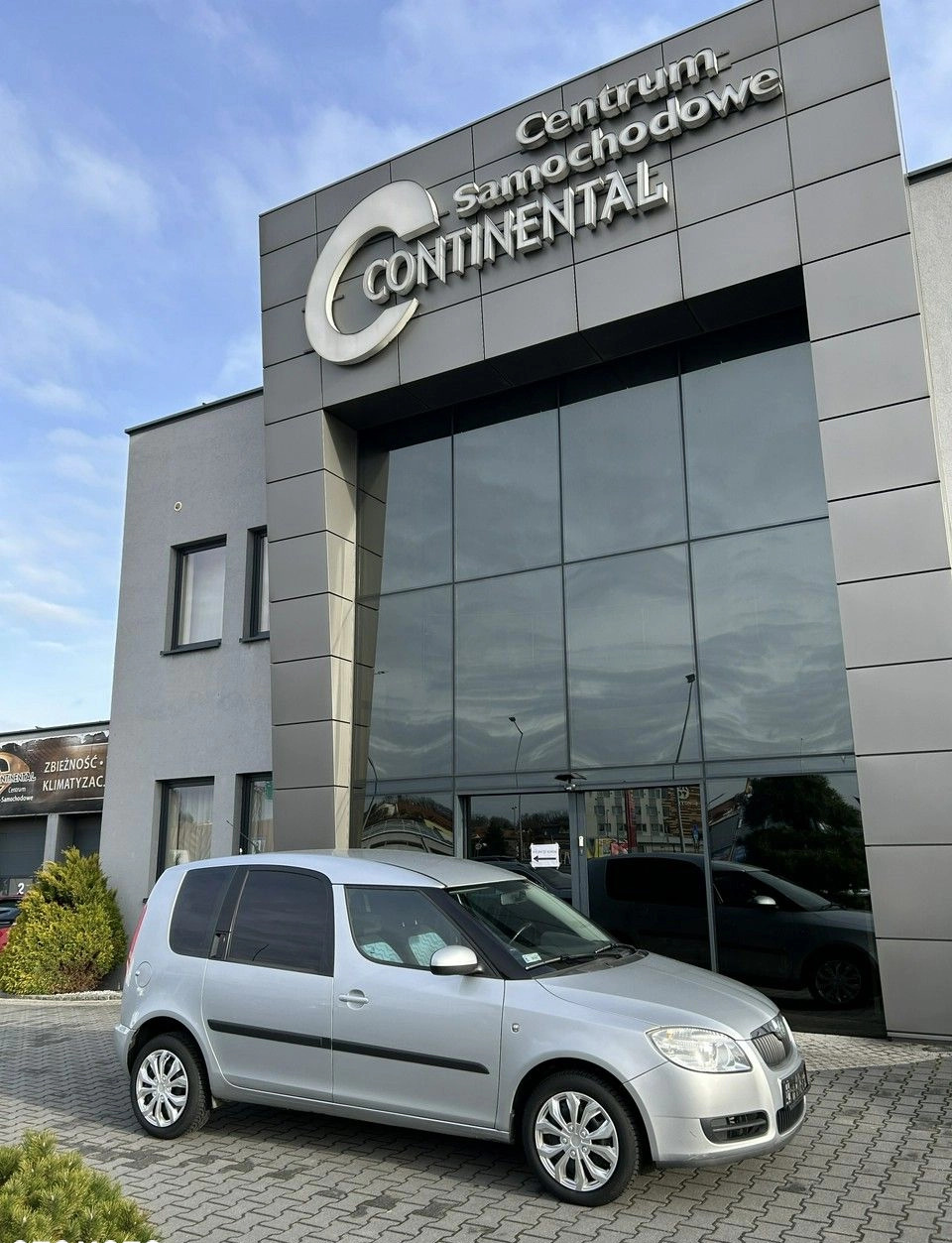 Skoda Roomster cena 24900 przebieg: 74000, rok produkcji 2011 z Ożarów Mazowiecki małe 106